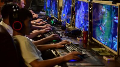 China granted license to first batch of imported games in 18 months