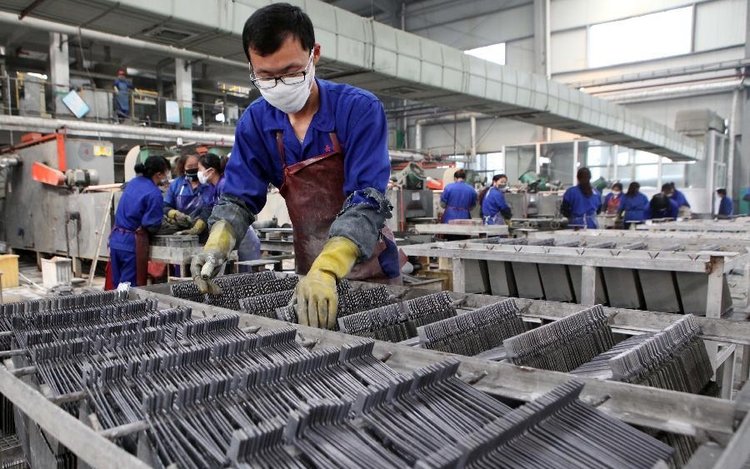 China’s manufacturing activities slip into contraction in August for first time since May 2020