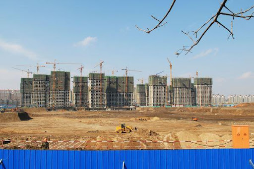 Some Chinese cities relax rules for developers to buy lands in the third round auctions this year