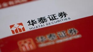 Huatai Securities issued $1 billion 3-year fixed-rate senior bonds, largest by Chinese brokers in past year