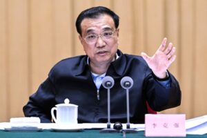 Premier Li reiterates”China’s resolve to open up not changed”