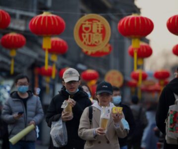 China’s tourism revenue in Spring Festival holiday beat pre-pandemic level, hit new record high