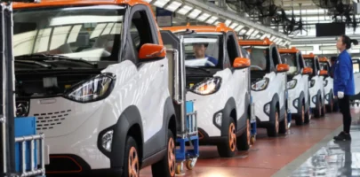 China’s auto market price war heats up again, several carmakers unveil deep discounts