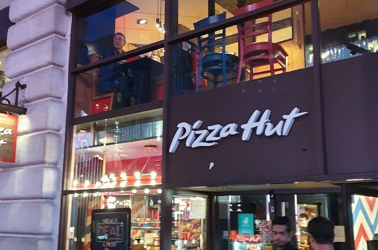 Pizza Hut